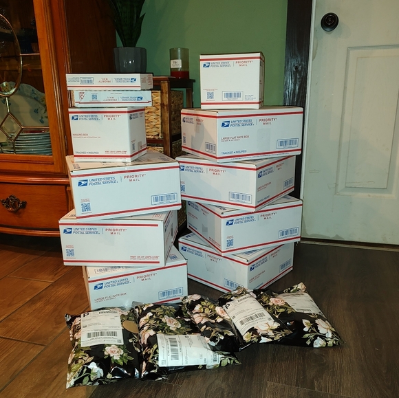 Welcome to my closet! - Picture 6 of 13